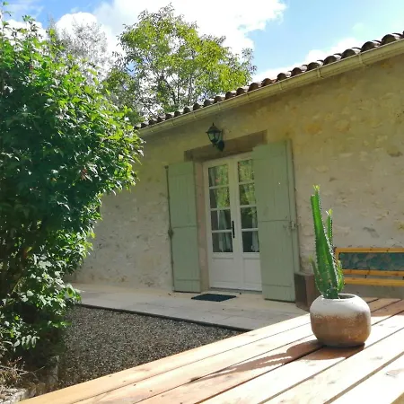 La Grange Apartment *